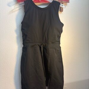 Elegant Black‎ Sleeveless athletic dress